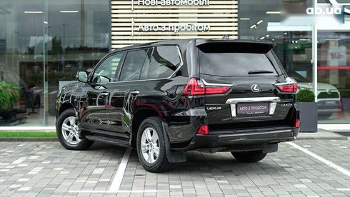 Lexus LX 2017 - фото 2