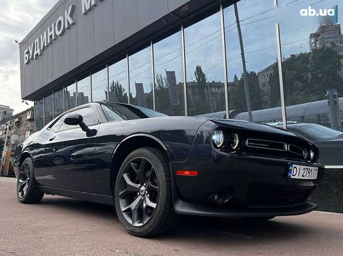 Dodge Challenger 2017 - фото 21
