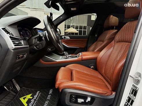 BMW X7 2022 - фото 30