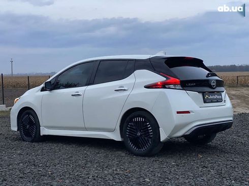 Nissan Leaf 2023 - фото 13