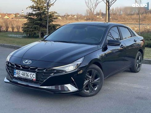 Hyundai Elantra 2022 - фото 3