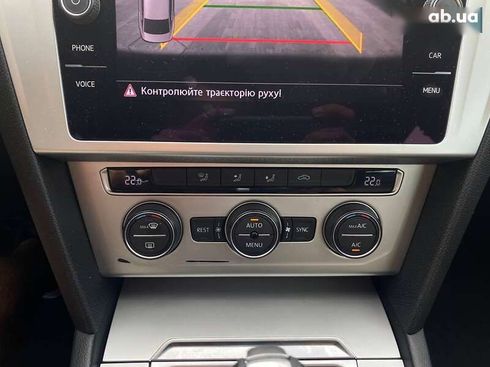 Volkswagen Passat 2017 - фото 29