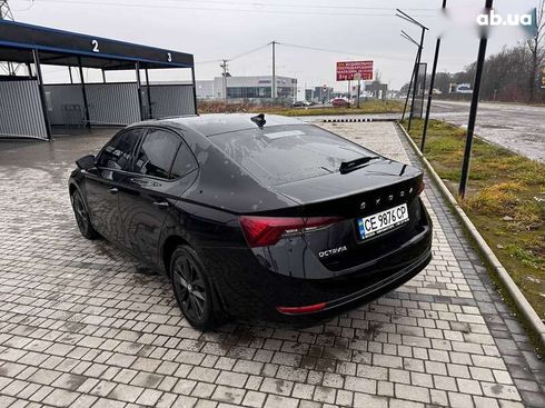 Skoda Octavia 2020 - фото 17