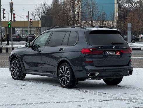BMW X7 2019 серый - фото 3