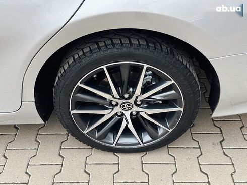 Toyota Camry 2023 - фото 11