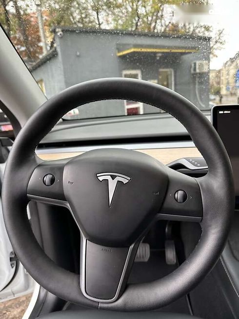 Tesla Model Y 2023 - фото 14