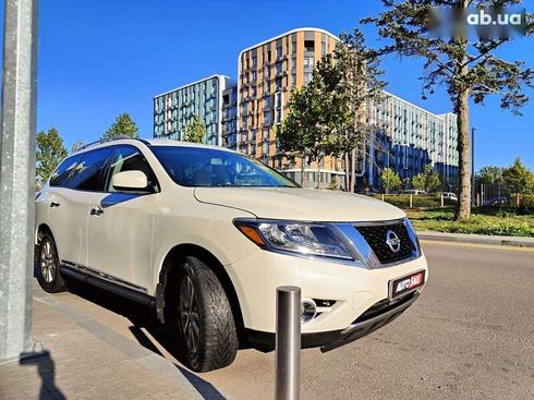 Nissan Pathfinder 2015 - фото 27