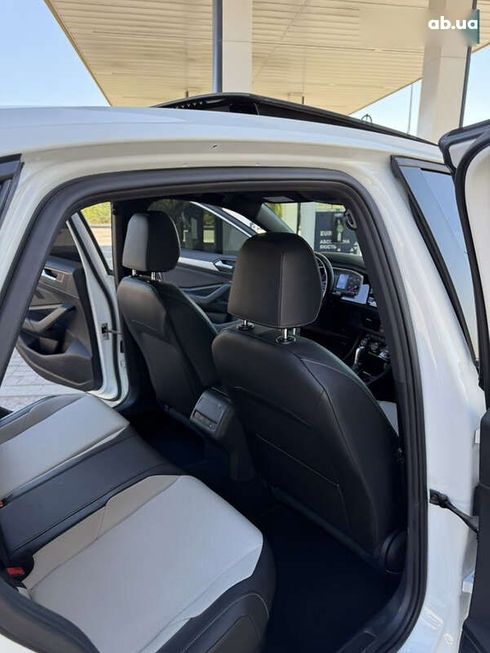Volkswagen Jetta 2019 - фото 23