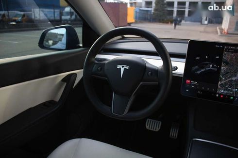 Tesla Model Y 2021 - фото 19