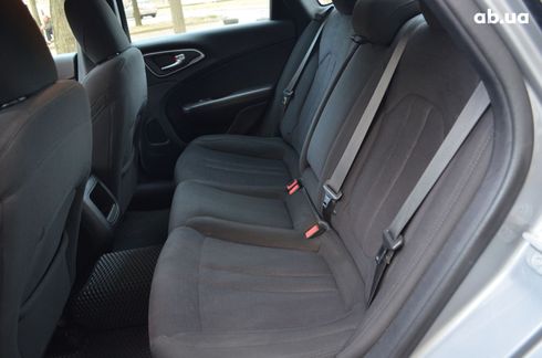 Chrysler 200 2014 серый - фото 9