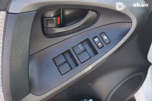 Toyota RAV4 2014 - фото 16