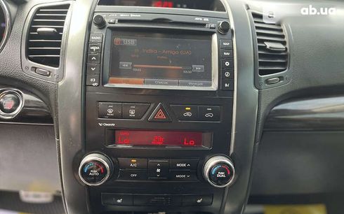 Kia Sorento 2011 - фото 20