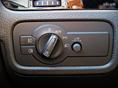 Volkswagen Touareg 2015 - фото 9