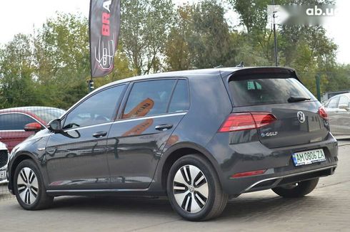 Volkswagen e-Golf 2020 - фото 17