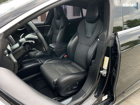Tesla Model S 2018 - фото 25