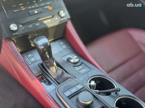 Lexus RC 2017 - фото 23