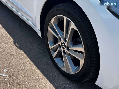 Hyundai Avante 2016 - фото 18