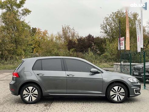 Volkswagen e-Golf 2020 - фото 22