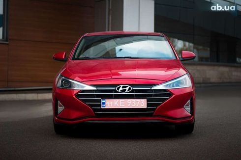 Hyundai Elantra 2020 - фото 3