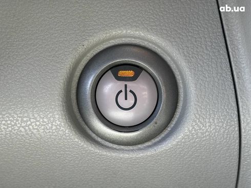 Nissan Leaf 2012 красный - фото 20
