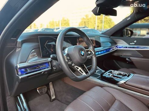 BMW 7 серия 2023 - фото 23