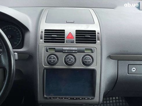 Volkswagen Touran 2008 - фото 13