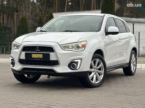 Mitsubishi Outlander 2015 - фото 2