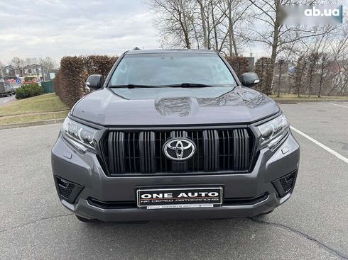Toyota Land Cruiser Prado 2020 - фото 3