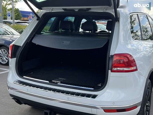 Volkswagen Touareg 2017 - фото 14