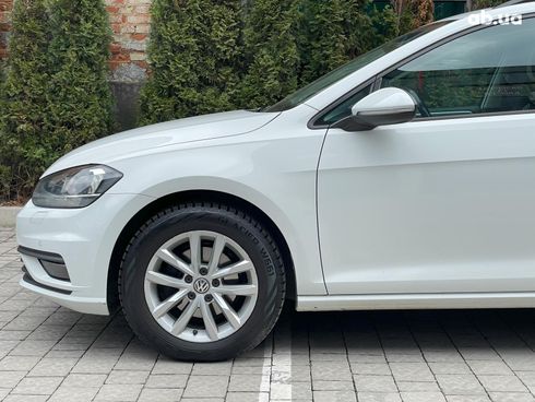 Volkswagen Golf 2018 белый - фото 5