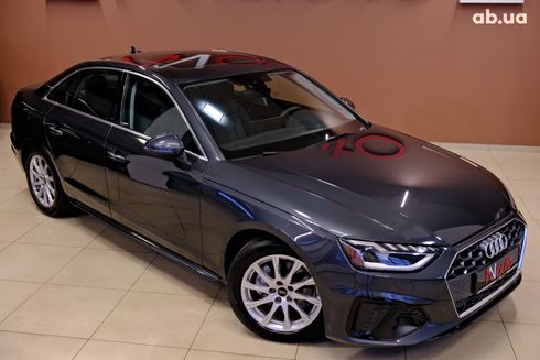 Audi A4 2023 серый - фото 4