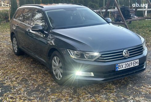 Volkswagen Passat 2016 серый - фото 2
