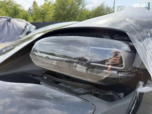 Porsche Taycan 2021 - фото 17