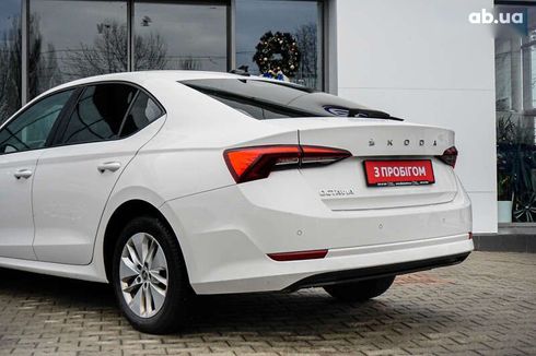 Skoda Octavia 2020 - фото 11