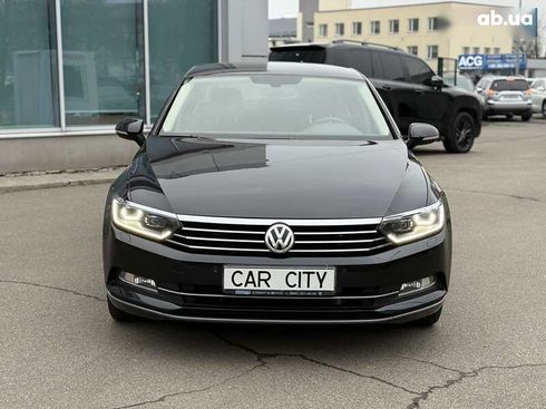 Volkswagen Passat 2017 - фото 2
