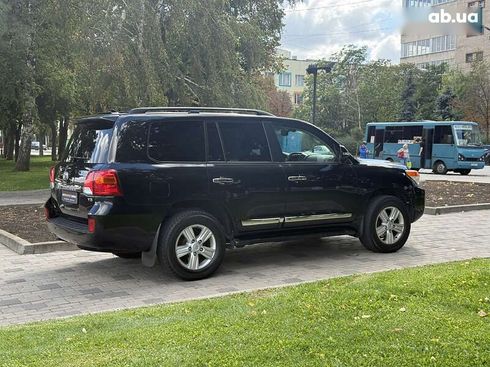 Toyota Land Cruiser 2014 - фото 9