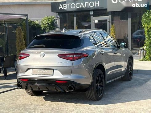 Alfa Romeo Stelvio 2018 - фото 9