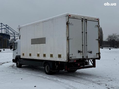 Mercedes-Benz Atego 918 2005 белый - фото 11