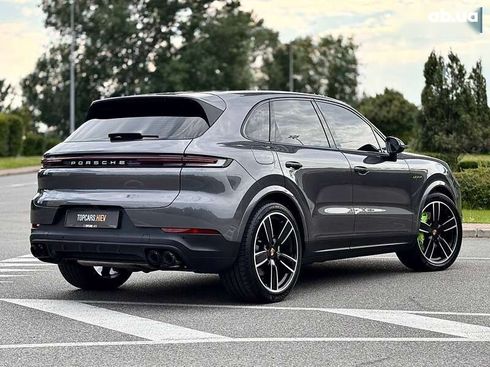 Porsche Cayenne 2024 - фото 16