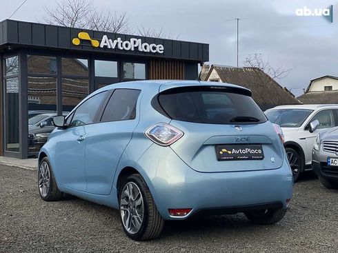 Renault Zoe 2015 - фото 25