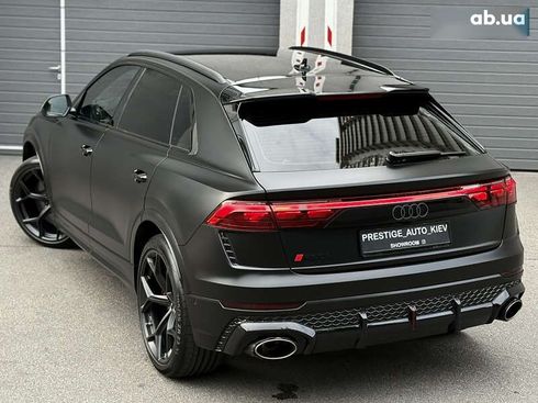 Audi RS Q8 2024 - фото 28