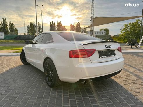 Audi A5 2013 белый - фото 3