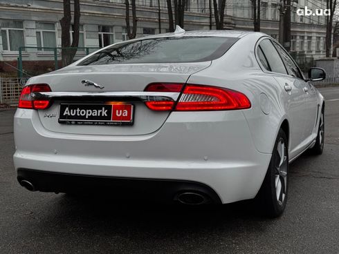 Jaguar XF 2013 белый - фото 13