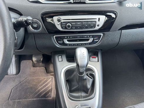 Renault Scenic 2012 - фото 20