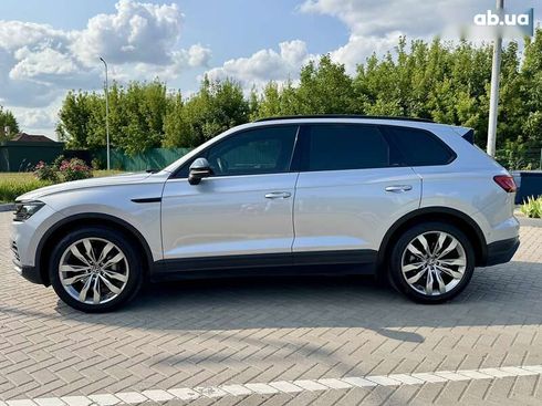 Volkswagen Touareg 2022 - фото 17