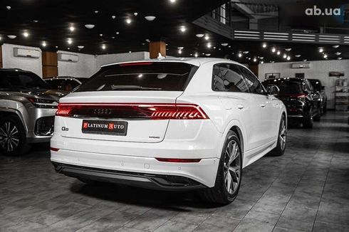 Audi Q8 2021 - фото 13