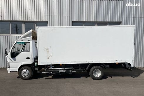 Isuzu EV 2024 - фото 3