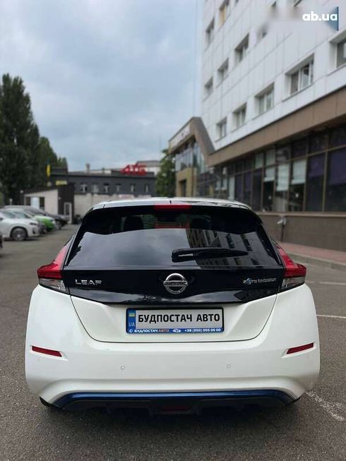 Nissan Leaf 2018 - фото 15
