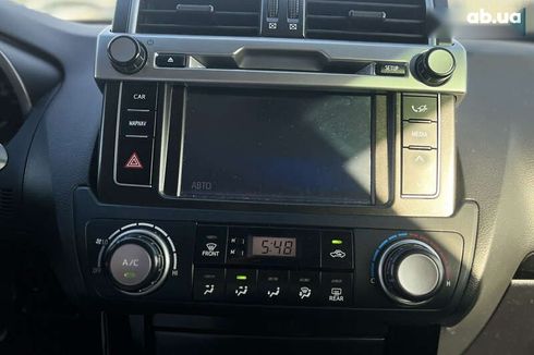 Toyota Land Cruiser Prado 2017 - фото 21