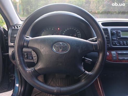 Toyota Camry 2003 синий - фото 12